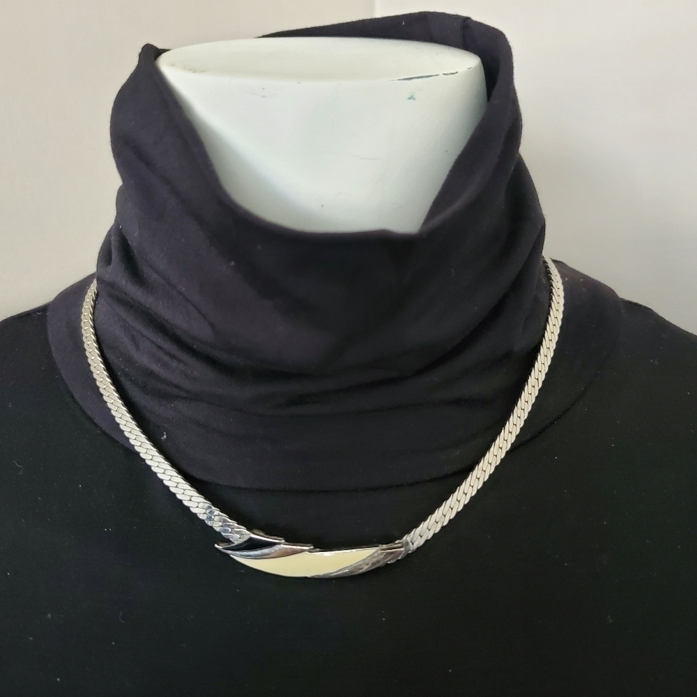 Thick silver chain necklace